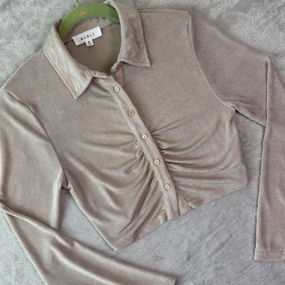 MABLE Women Crop Top M Taupe Ruched Button Down Long Sleeve MT1366